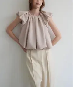 Acka. drape volume tops - メルカリ