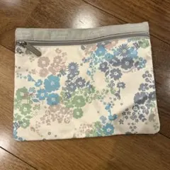 LeSportsac 花柄ポーチ 大きめ