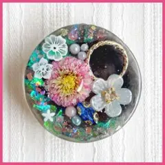 No.2466 ハンドメイド ヘアゴム レジン ドライフラワー - メルカリ