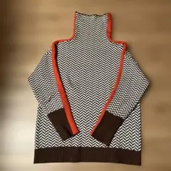 ハイネックセーター