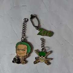 キーチェーン　ONE PIECE　ゾロ　メタル　(チェーン切れています)