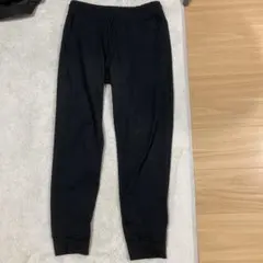 ユニクロ　ウルトラストレッチアクティブジョガーパンツ