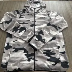 Oakley 迷彩柄 フード付きジャケット