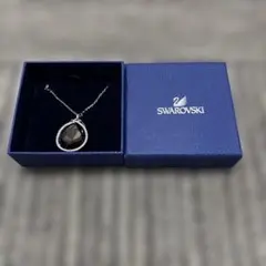 Swarovski 黒クリスタル ペンダントネックレスのサムネイル