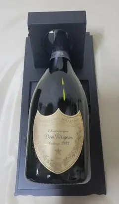 Dom Pérignon P2ロゼ 2000 & P3 1992 空ビン2本のサムネイル