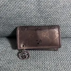 Gucci GGパターン ブラックレザーキーケース
