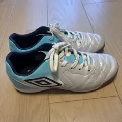 UMBRO ACR CT フットサルシューズ　23cmのサムネイル