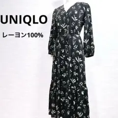 ★美品 ユニクロ　プリント Vネック フレアワンピース　花柄　総柄　Aライン　黒