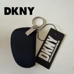 新品未使用品　DKNY キーチェーン付きコインケース ブラックのサムネイル