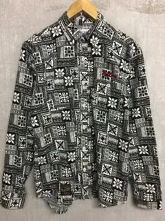 ローター 美品 総柄 デザイン 刺繍ロゴ ポケット付き シャツ 黒白 サイズMのサムネイル