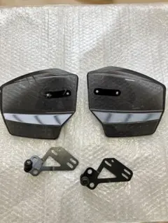 デイトナ　ナックルバイザー 左右セット 取り付けステー付き　pcx125脱着品のサムネイル