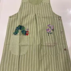 はらぺこあおむしエプロン　新品未使用　　ラスト1点　幼稚園　保育士エプロン　学研