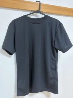ブラック　Tシャツ　ポリエステル100%