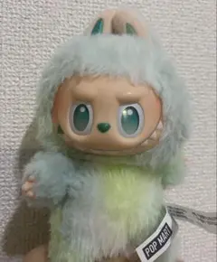 POP MART ミニキャラ グレー ぬいぐるみ POP MART ラブブ LABUBU グレー 約10cmの通販 by アレク27's
