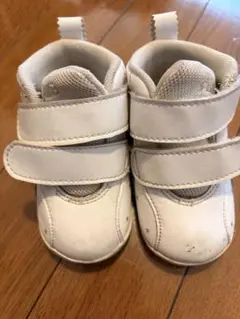 アシックス　ホワイトベビーシューズ 13.0cm