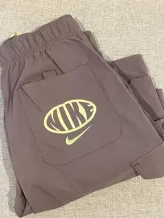 NIKE カーゴショートパンツのサムネイル