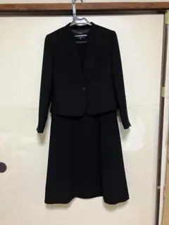 ブラックスーツセット（ジャケット＆ドレス）