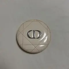 Dior ディオールスキン フォーエヴァー クチュール ルミナイザーのサムネイル