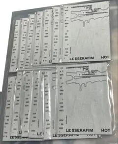 LE SSERAFIM 　HOT weverse album ロゴメモボード
