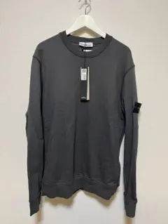 Item thumbnail for item 054a40bc-4c21-4ab4-b516-8f413d66a87f