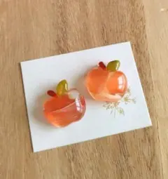 no.5983 ハンドメイド レジン ピアス イヤリング りんご