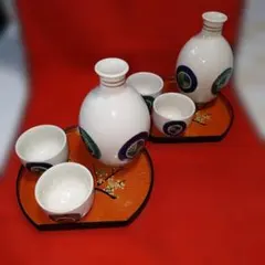 【石川県九谷焼】青郊窯 徳利２点とお猪口４点＋おまけ半月盆２枚