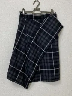Vivienne Westwood ANGLOMANIA アシンメトリースカートのサムネイル