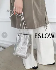 【ESLOW / エスロー】 METALLIC SHOULDER BAGのサムネイル