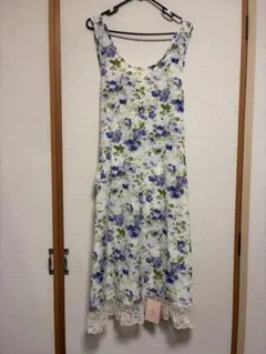 新品 クリスチャンディオール 花柄プリントエプロン 水色 サイズF