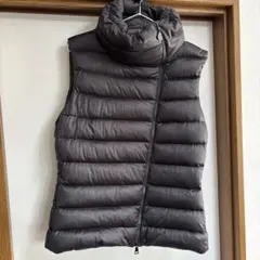 モンクレール　ダウンベスト　サイズ4