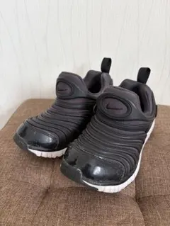 Nike ダイナモフリー ブラック 19㎝