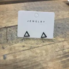 幾何学的デザイン ピアス(両耳用)