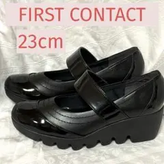 極美品♥️FIRST CONTACTストラップパンプス 日本製23cm 厚底 ♥️のサムネイル