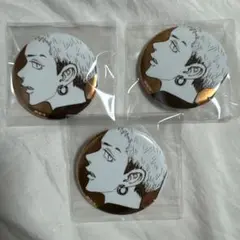 東京リベンジャーズ　東リベ　原画展　三ツ谷隆　缶バッジ　3個セット　ホロ