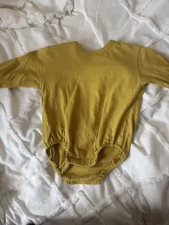 マスタード色ロンパース・カバーオール