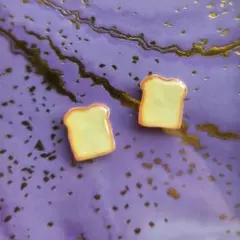 ハンドメイド　ミニピアス