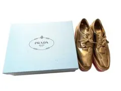 PRADA プラダ ゴールド ウィングチップ 厚底 ローファーのサムネイル