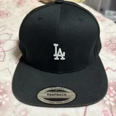 スナップバックキャップ