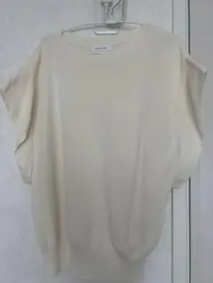 ドナマリー　白ニットのサムネイル