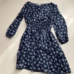 E hyphen world gallery ネイビー花柄ワンピース