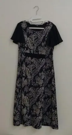 花*ぎ様 美品 ローラアシュレイ ボタニカル柄 ロングワンピ ース11号〈花うさ