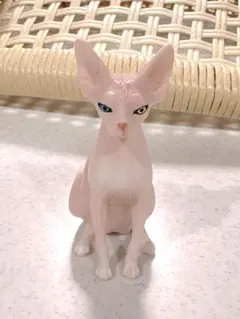 スフィンクス　猫　置物