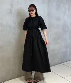 y/m イム　タフタシャーリングドロストワンピース