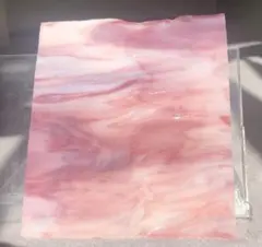 ステンドグラス用端材　マーブル模様　ピンク