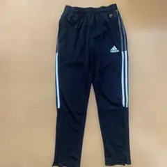 adidas 黒 ストライプパンツ サイズ160cm