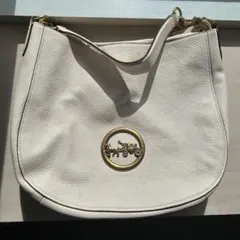 【クリスマス限定価格】COACH ホワイトレザーバッグ