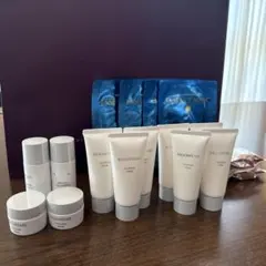ミキモト ムーンパール トライアルセット+エッセンスマスク4枚　計19点のサムネイル