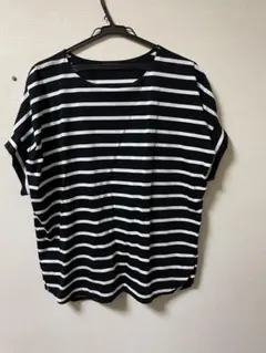 新品tricot tricot 半袖ストライプTシャツのサムネイル