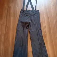 ブラック サスペンダー付き ショートパンツ - メルカリ