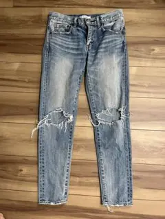 ダメージ　デニム　マウジー